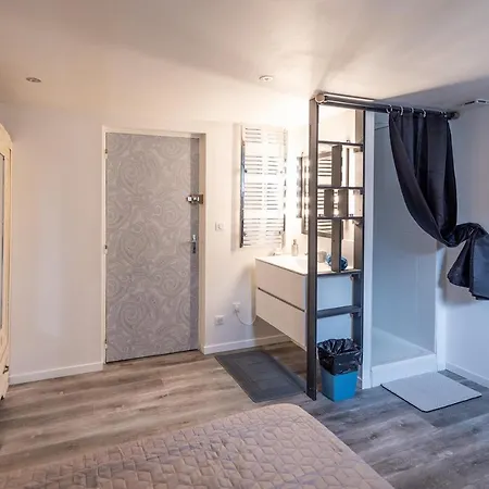 Gare - 2 A Louer Ou Parentale Independante *